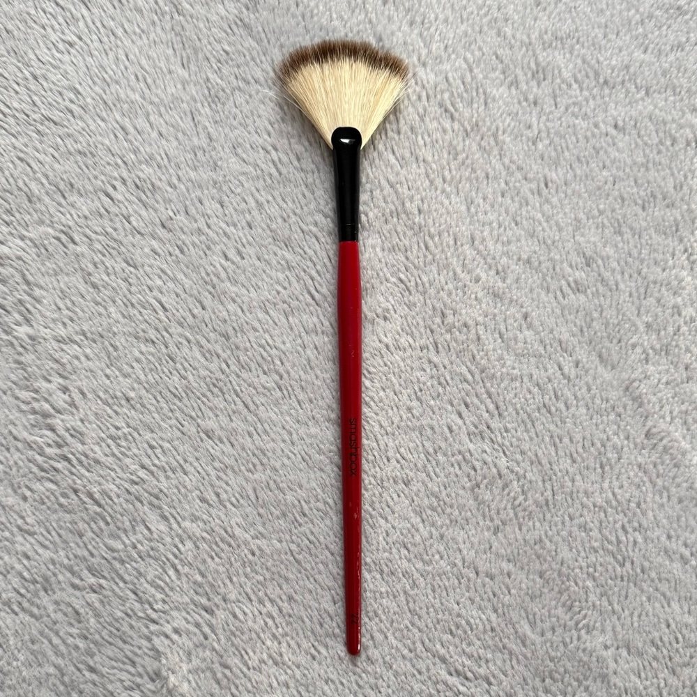 3/$30 🌸 Gently Used Smashbox Number 22 Fan Brush